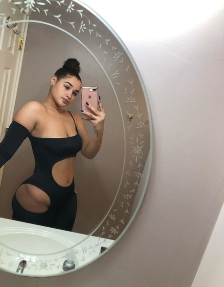 Janaevic erotische freie bilder