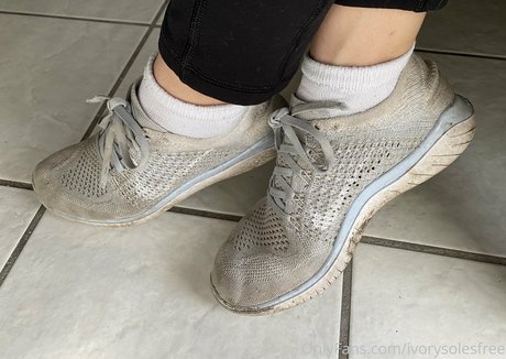 ivorysolesfree nacktheit bild