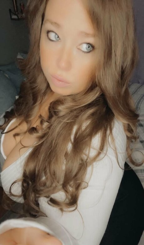 Ivy Mia top nette foto