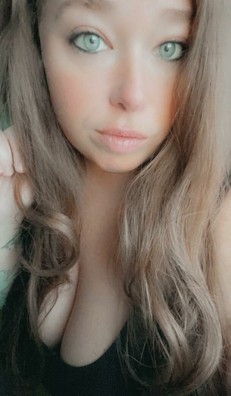 Ivy Mia erwachsene nackt foto