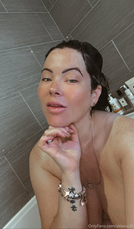 aldana30 pornostar kunst bild