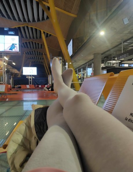 footjobsqueen model hd foto