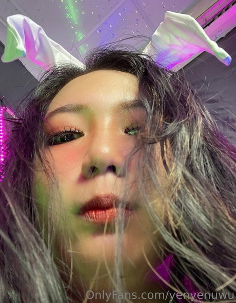 yenyenuwu schöne pornostar foto