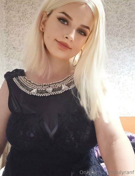 julyranf nackt schöne galerien