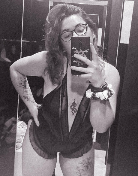 clara corvie hd nackt archiv