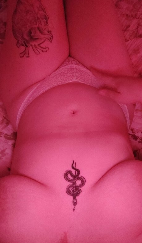 clara corvie erwachsene exklusive bilder