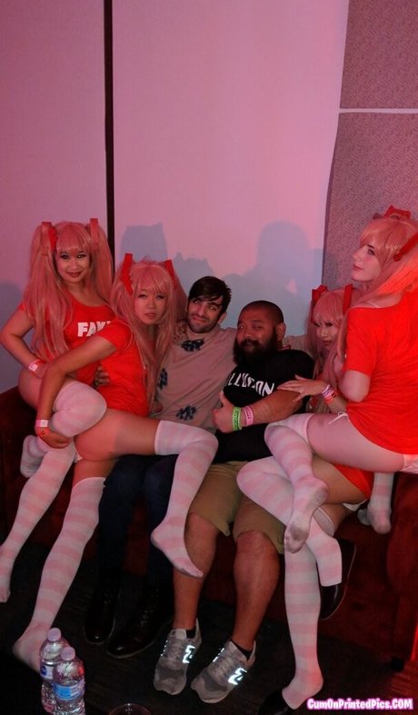 Emirichu xxx erotische galerien