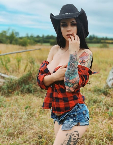 Molly Rennick schauspielerin nacktheit galerien