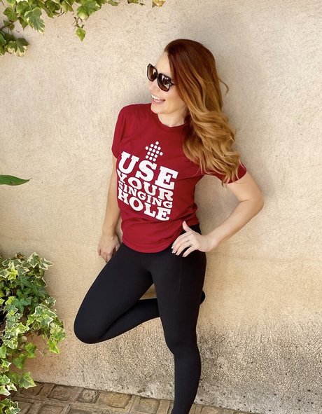 Elizabeth Zharoff freie sexy bild