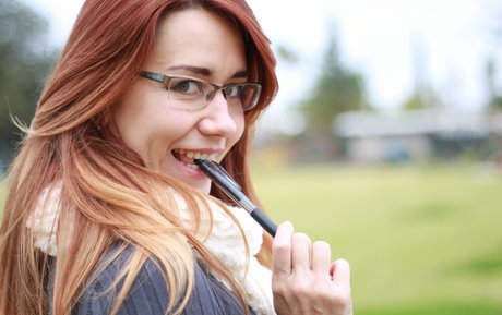 Elizabeth Zharoff freie bilder