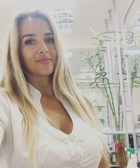 teen titten onlyfans schöne akt bilder