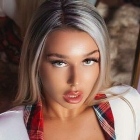 Shai erotische nackten foto