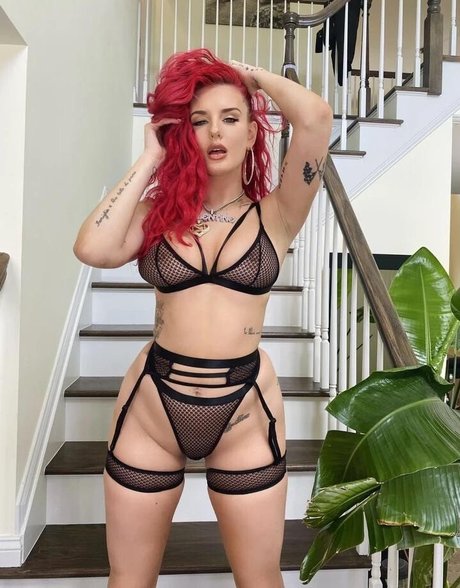 Justina Valentine pornostar xxx bild
