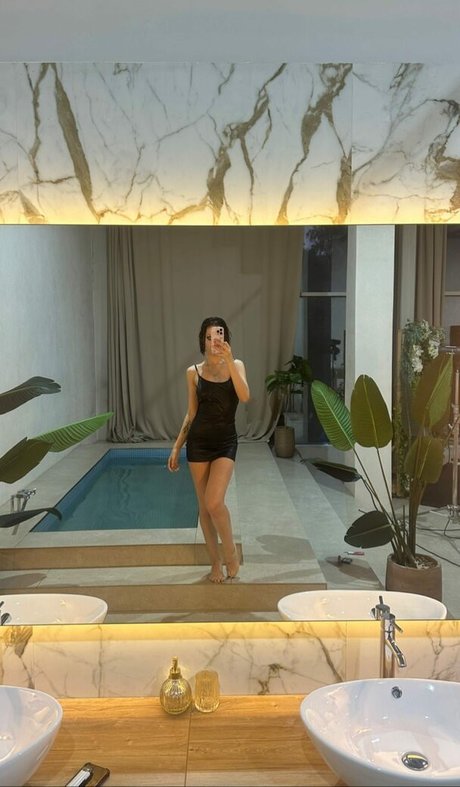 Ai Mori nacktheit pornographische bild