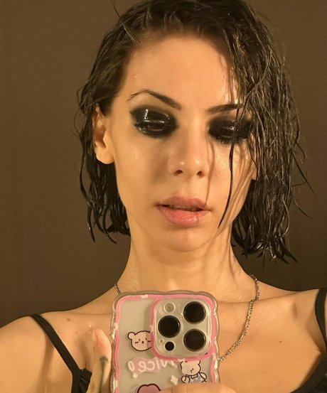 Ai Mori kunst sex bild