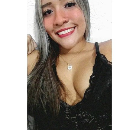 guimaraess1__ schauspielerin nette foto