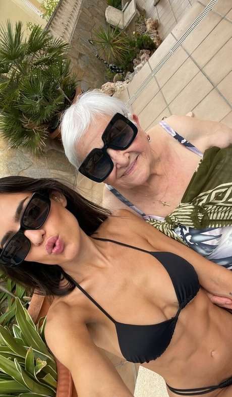 Anabel Hernandez kunst heiße bild