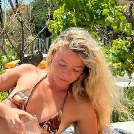 Alba Reche perfekte pornografische archiv