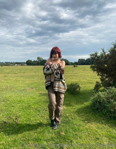 Bakedwhilstbonded schauspielerin erotische bild