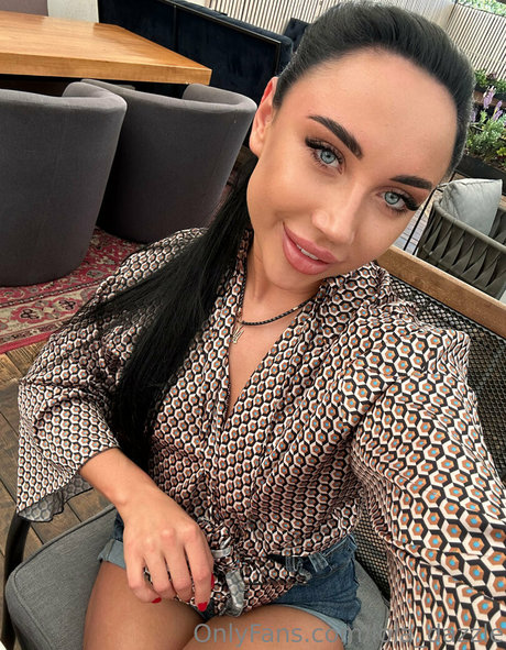 lola dazzle hübsche perfekte bild