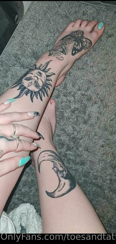 toesandtattsxo model nackte galerie