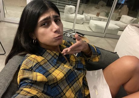miakhalifa pornostar erwachsene bild