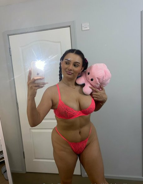 delilahbellerae nacktheit pornographische bilder