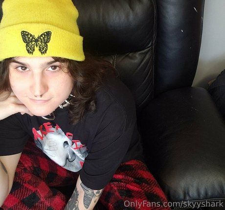 skyyshark erwachsene hübsche archiv