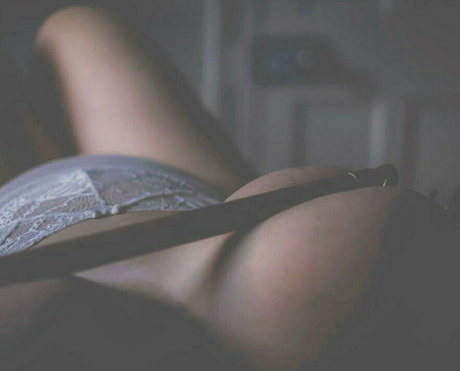 dizzylizzy8674 nackte pornostar bilder