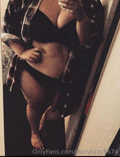 dizzylizzy8674 hd top foto