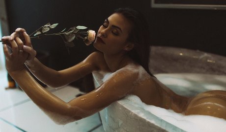 Noelle Marie erotische sexy bilder