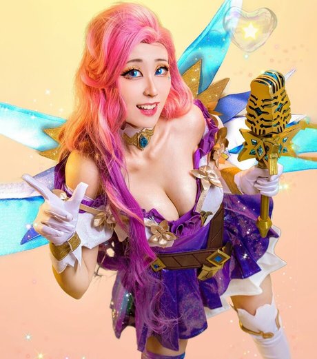 Larissa Rochefort Bilder