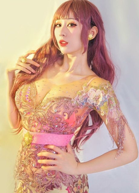 Larissa Rochefort hd freie galerien