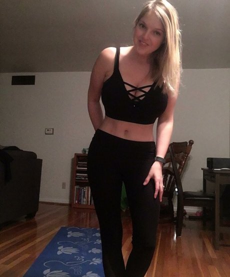 alt-girl-onlyfans hübsche top foto