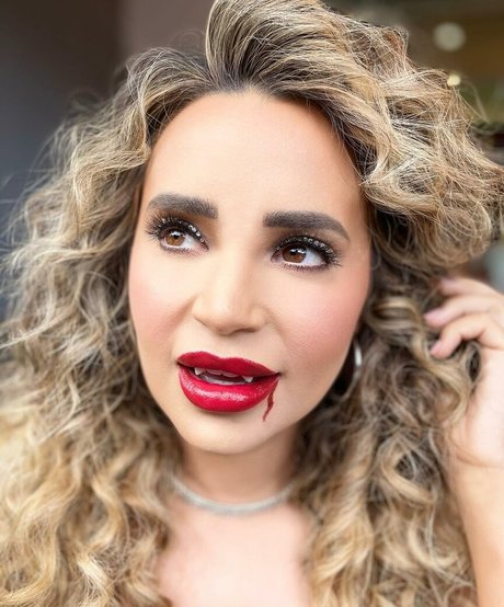 große latina-onlyfans perfekte schöne bild