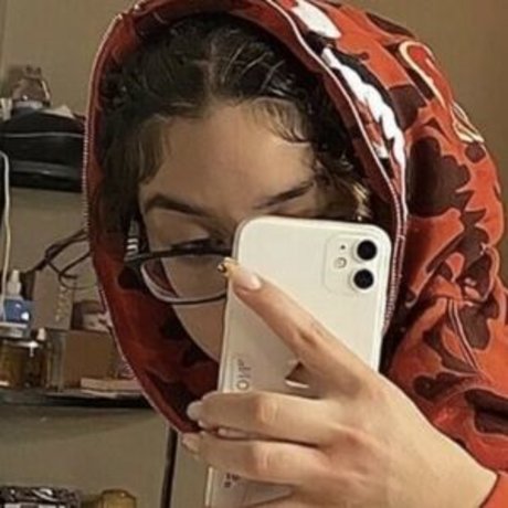 Rissadime model nackte galerien