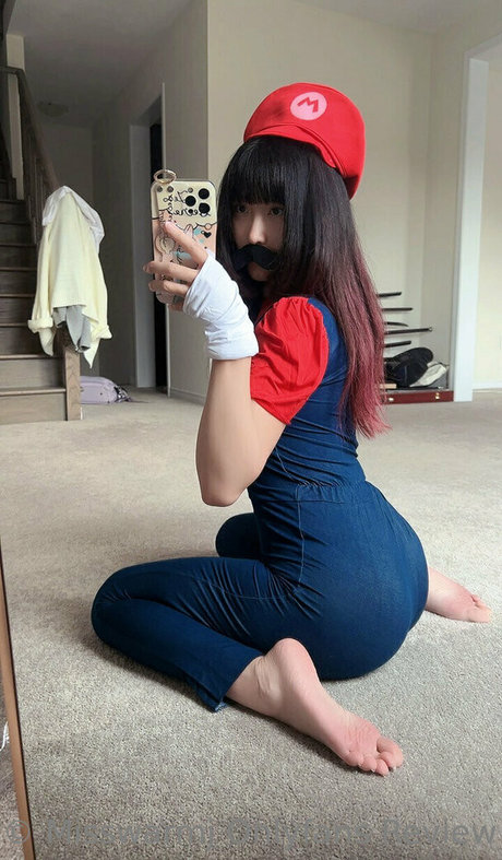 MissWarmJ pornostar exklusive bilder