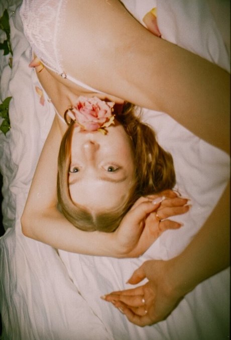 Amelia Korczak perfekte nacktheit galerien