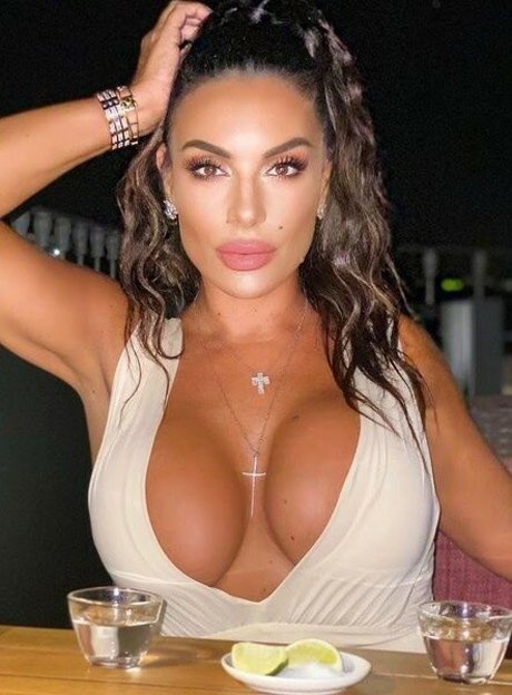 Silvia Iacucci erotische kunst galerien