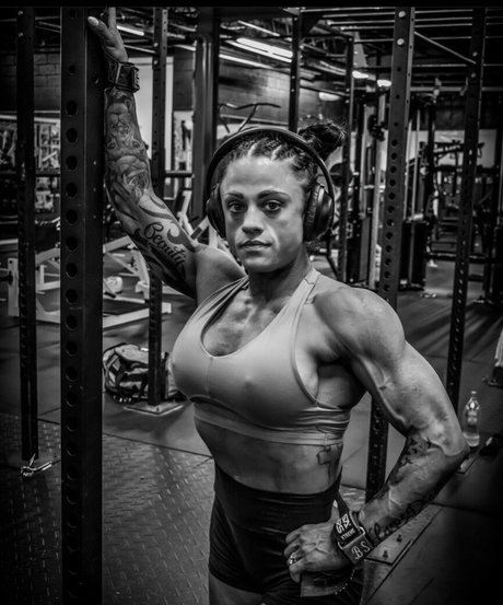 bree physique ifbbpro porno sexy archiv