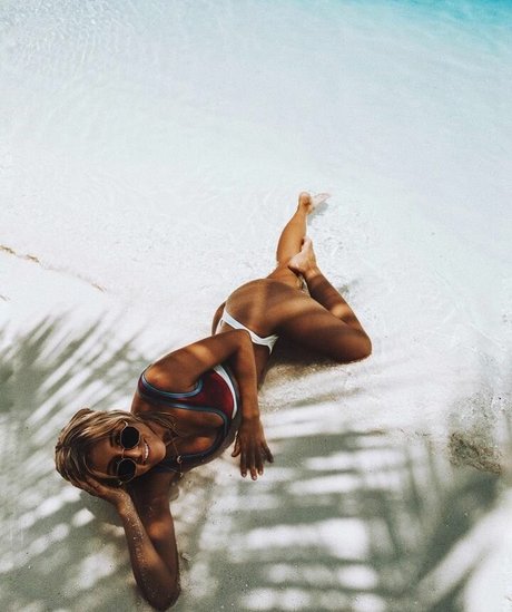 Lauren Bullen erwachsene perfekte bilder