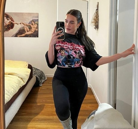 Paladinamber model nette fotos