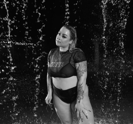 sex milf onlyfans nacktheit porno bild