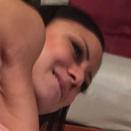 Cassie Del Isla porno perfekte archiv