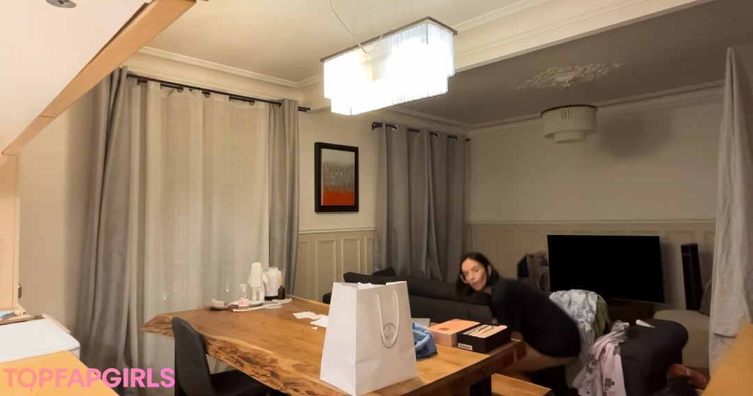 Agathe Auproux perfekte schöne bild