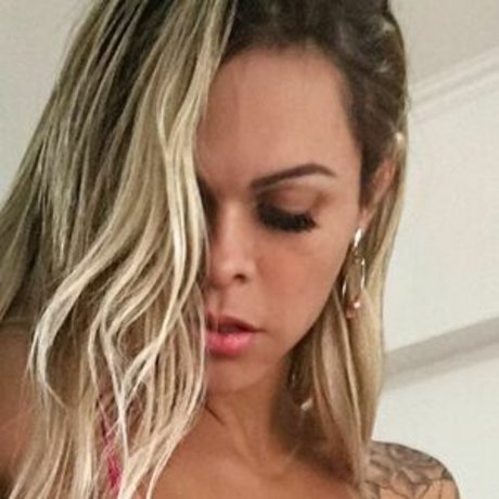 Kelly Couto exklusive sexy bild