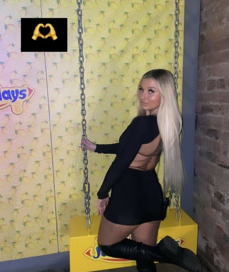 Laurie Graham freie nacktheit bild