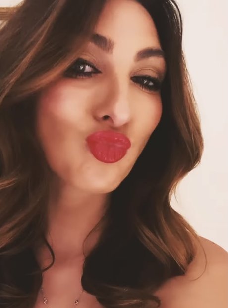 Luisa Zissman schöne nackt fotos