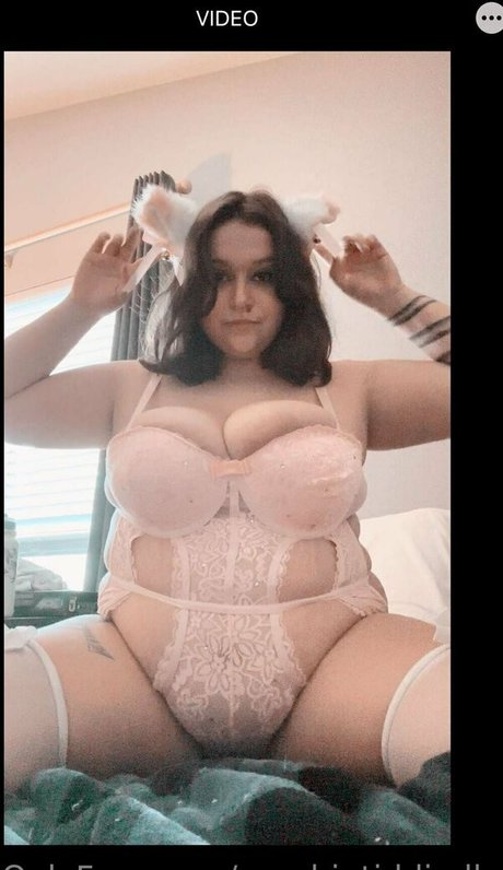 yourbigtiddiedlamb perfekte nackte foto