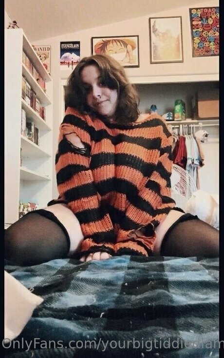 yourbigtiddiedlamb schauspielerin perfekte bilder